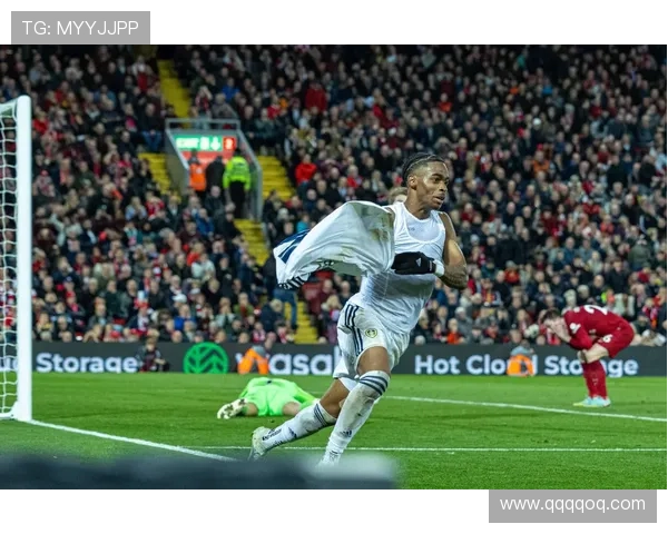 利物浦足球训练服世界杯体育论坛